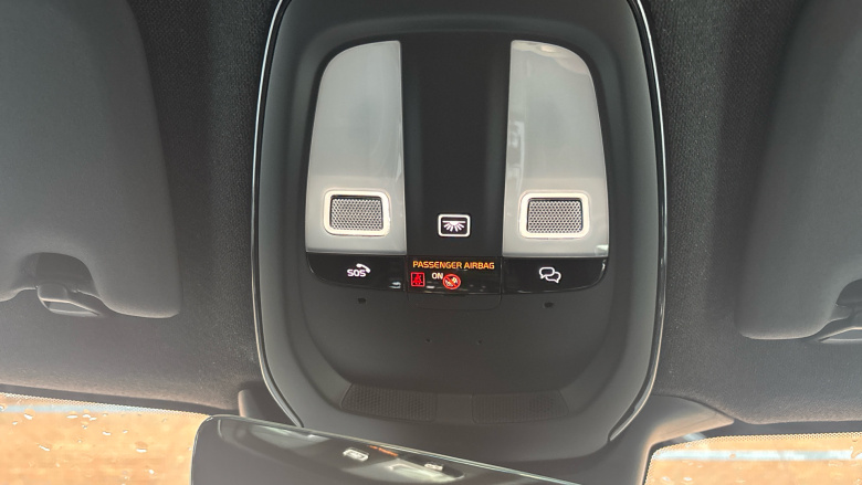 Volvo XC40 2.0 B4P Plus Dark 5dr Auto Petrol Estate